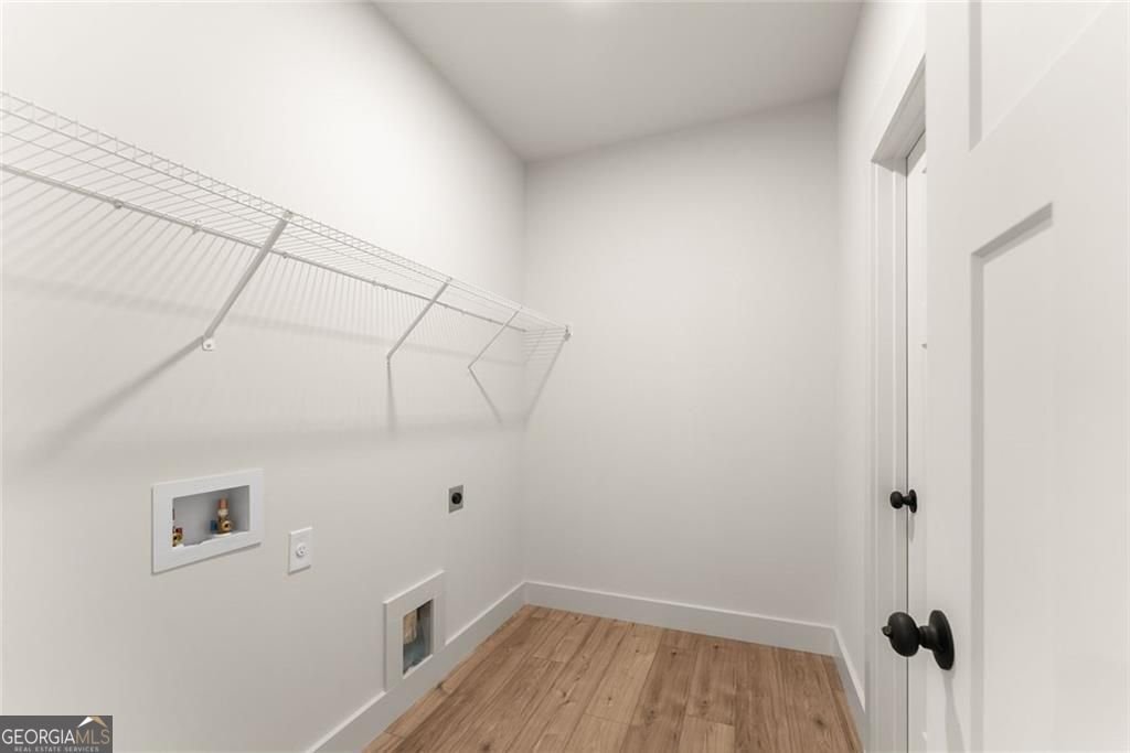 477 Thomason Road Cleveland - 32