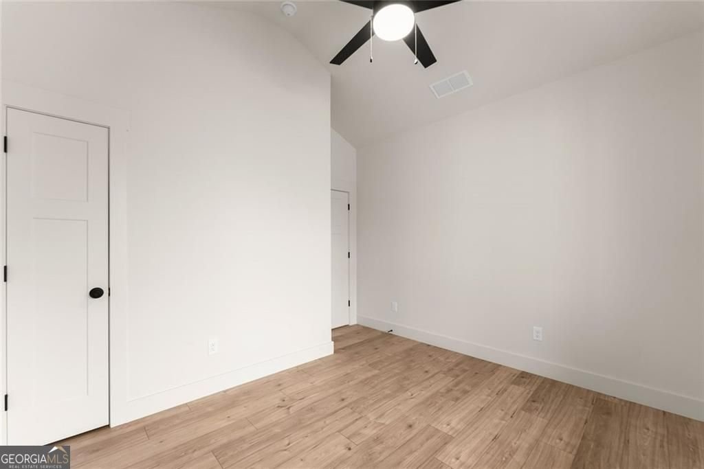 477 Thomason Road Cleveland - 38