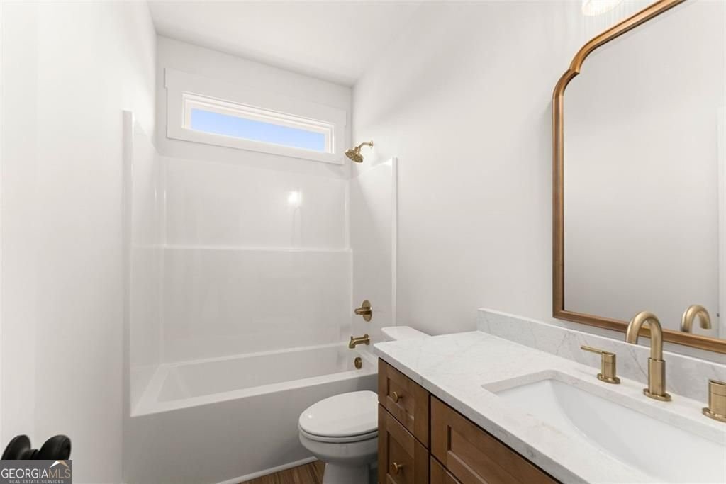 477 Thomason Road Cleveland - 43