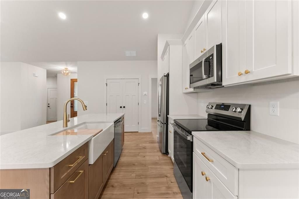 618 Thomas Road Cleveland - 17