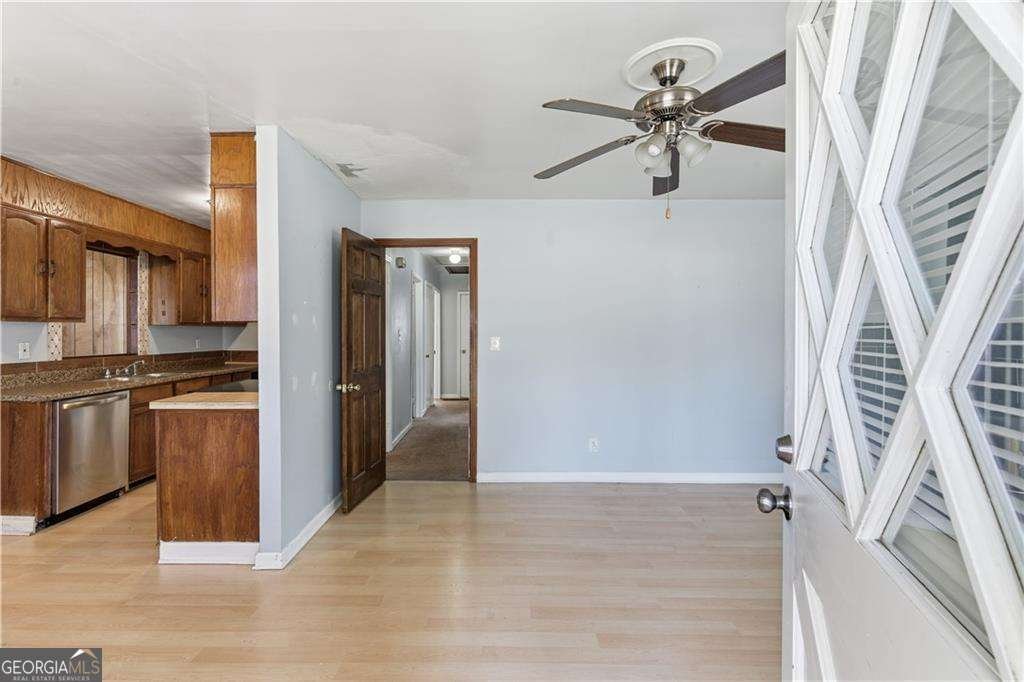 737 Scott Lane Marietta - 3