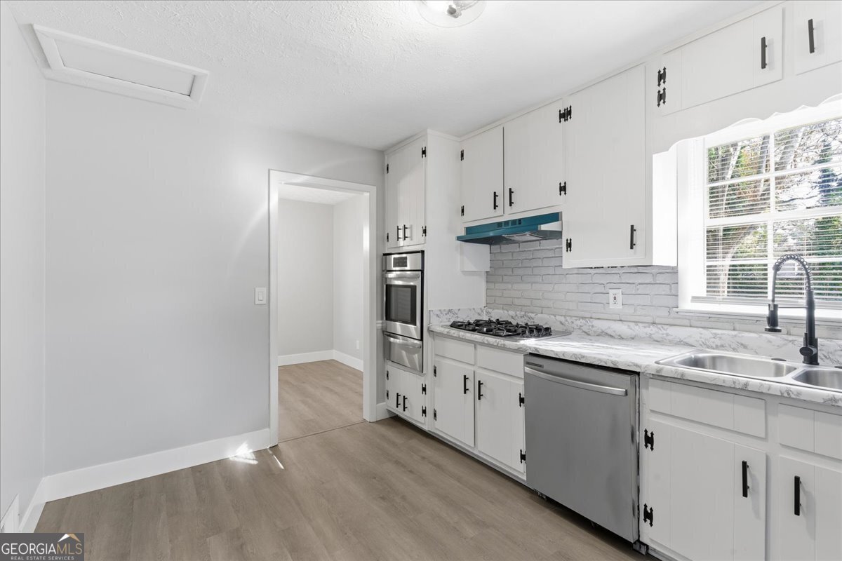 5674 Sandhurst Drive Forest Park - 5