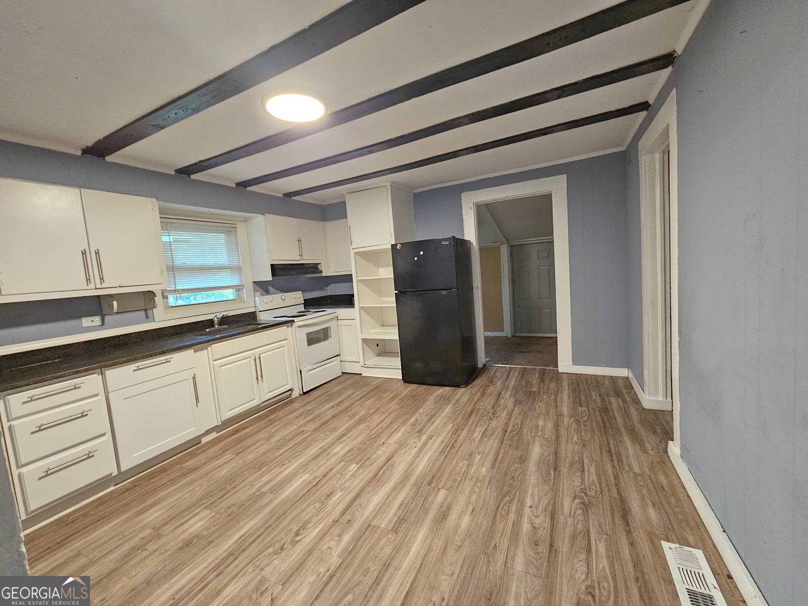 4322 Mikado Avenue Macon - 11