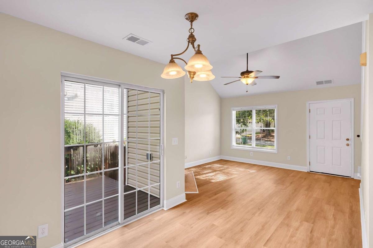 152 Stoneforest Drive Woodstock - 6