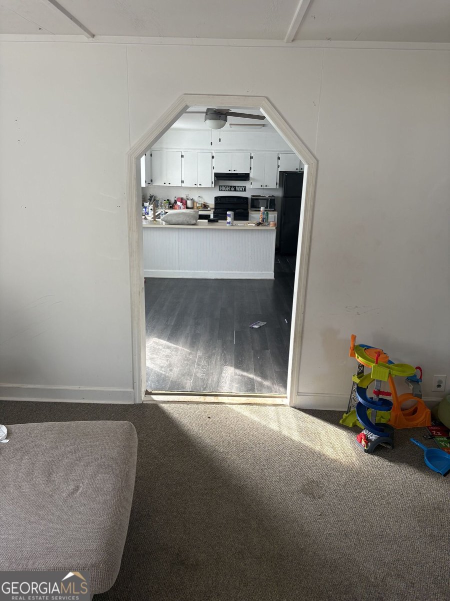 151 College Street Parrott - 7