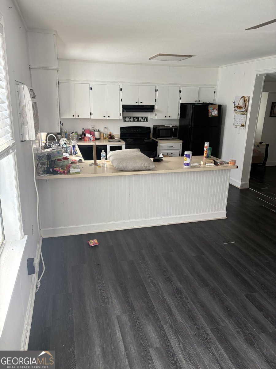 151 College Street Parrott - 8