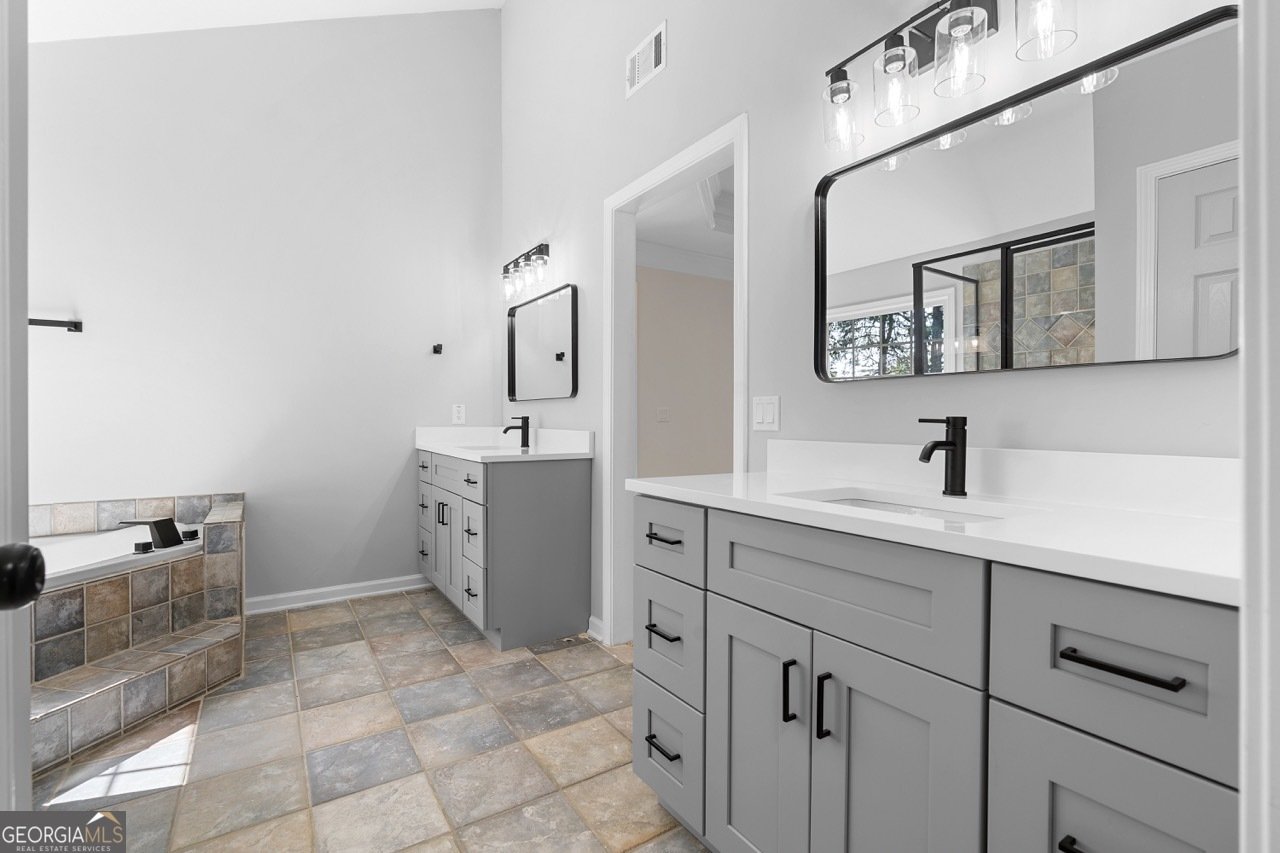 184 Corner Oak Court Waleska - 1