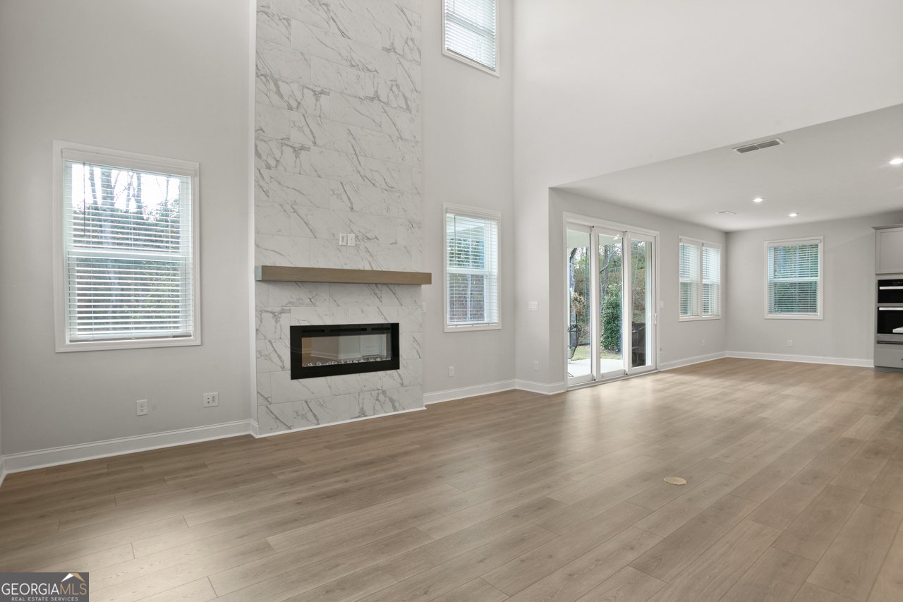 764 Clifftop Crossing Powder Springs - 16