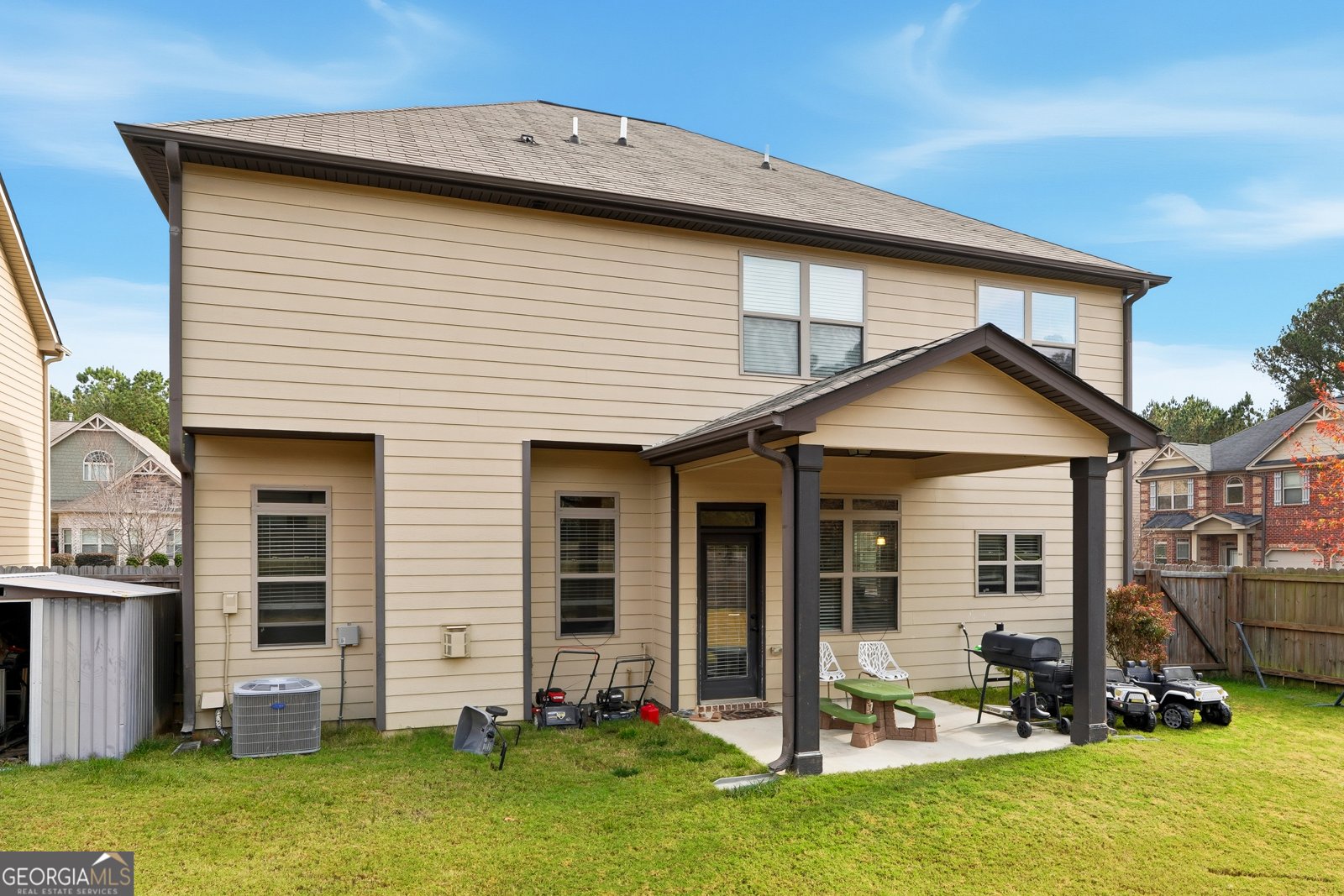 2631 Livingston Court Loganville - 2