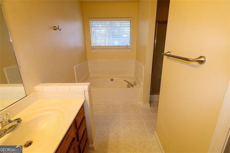 616 KILKENNY Circle Lithonia - 24