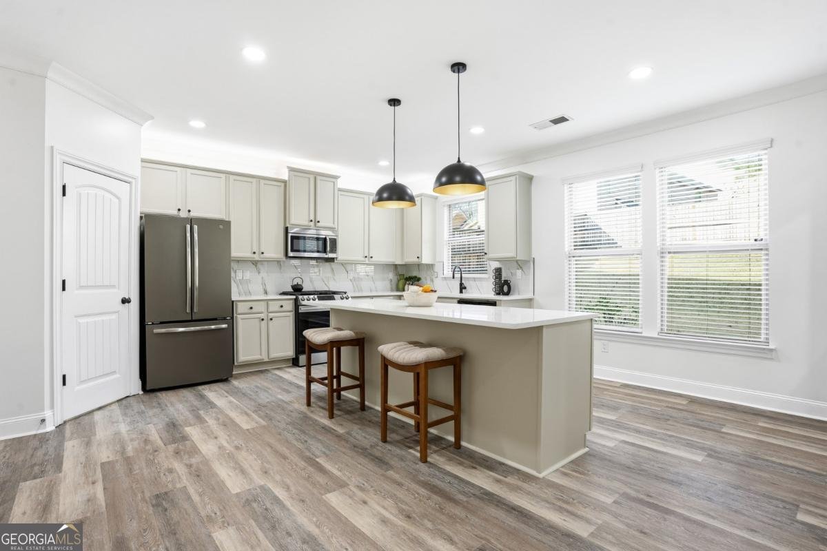 8169 Lochley Drive Fairburn - 8