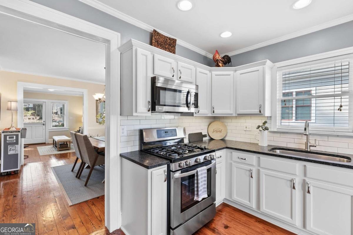 1309 Eubanks Avenue East Point - 11