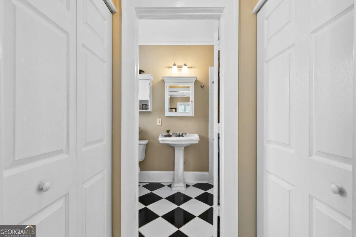 1309 Eubanks Avenue East Point - 19