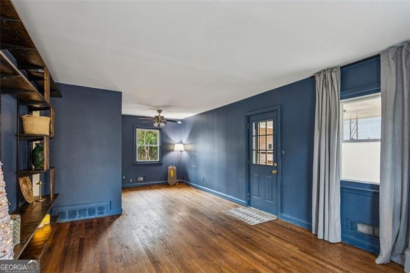 2883 Horse Shoe Drive Atlanta - 3