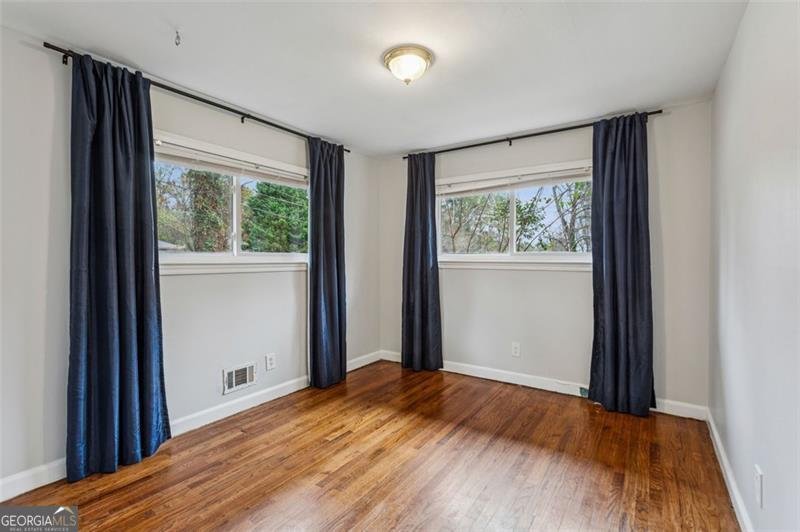 2883 Horse Shoe Drive Atlanta - 8