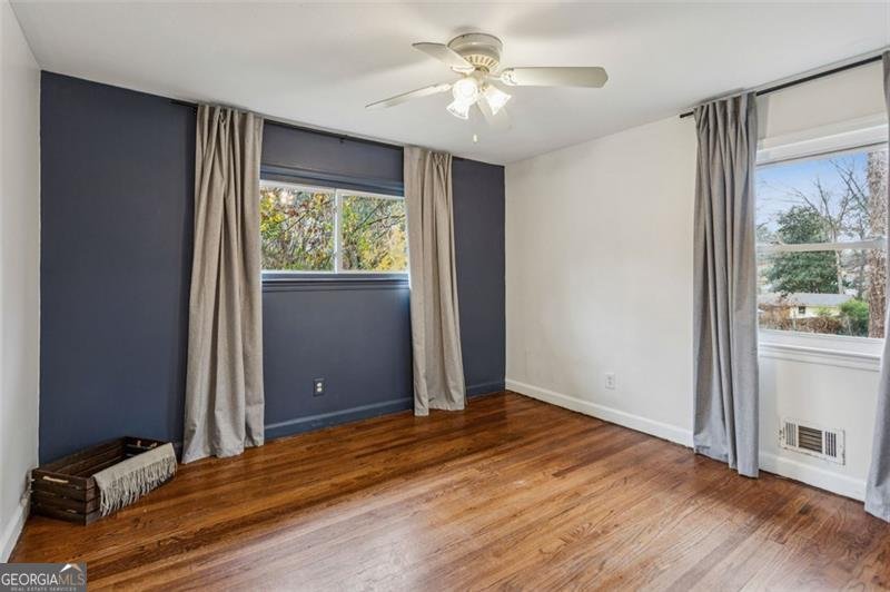 2883 Horse Shoe Drive Atlanta - 9