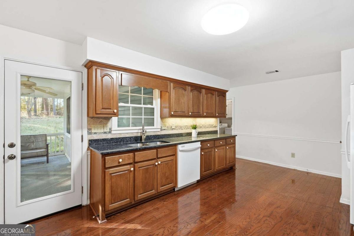 745 Country Lake Court Mcdonough - 11