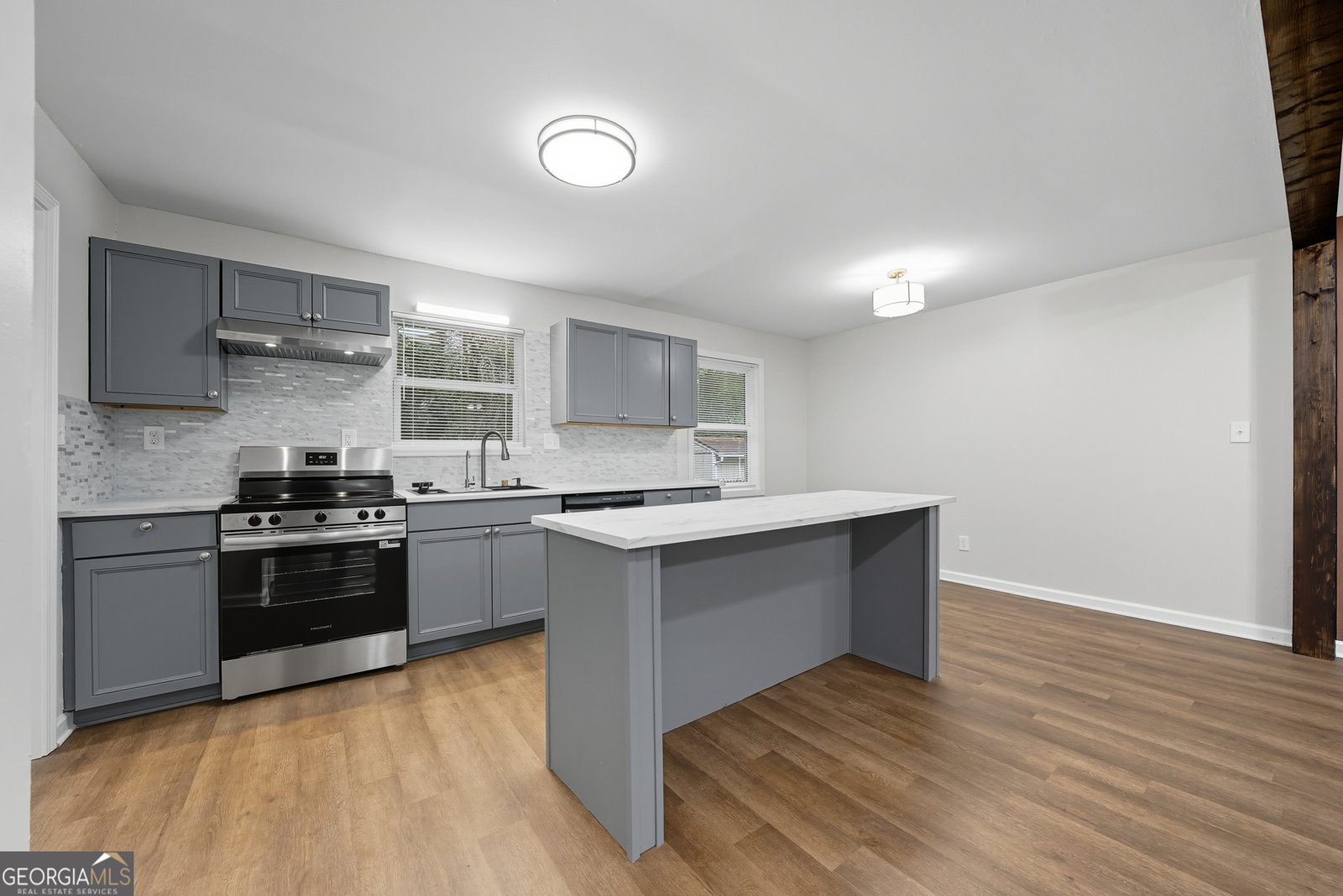 5420 Herndon Boulevard Morrow - 13