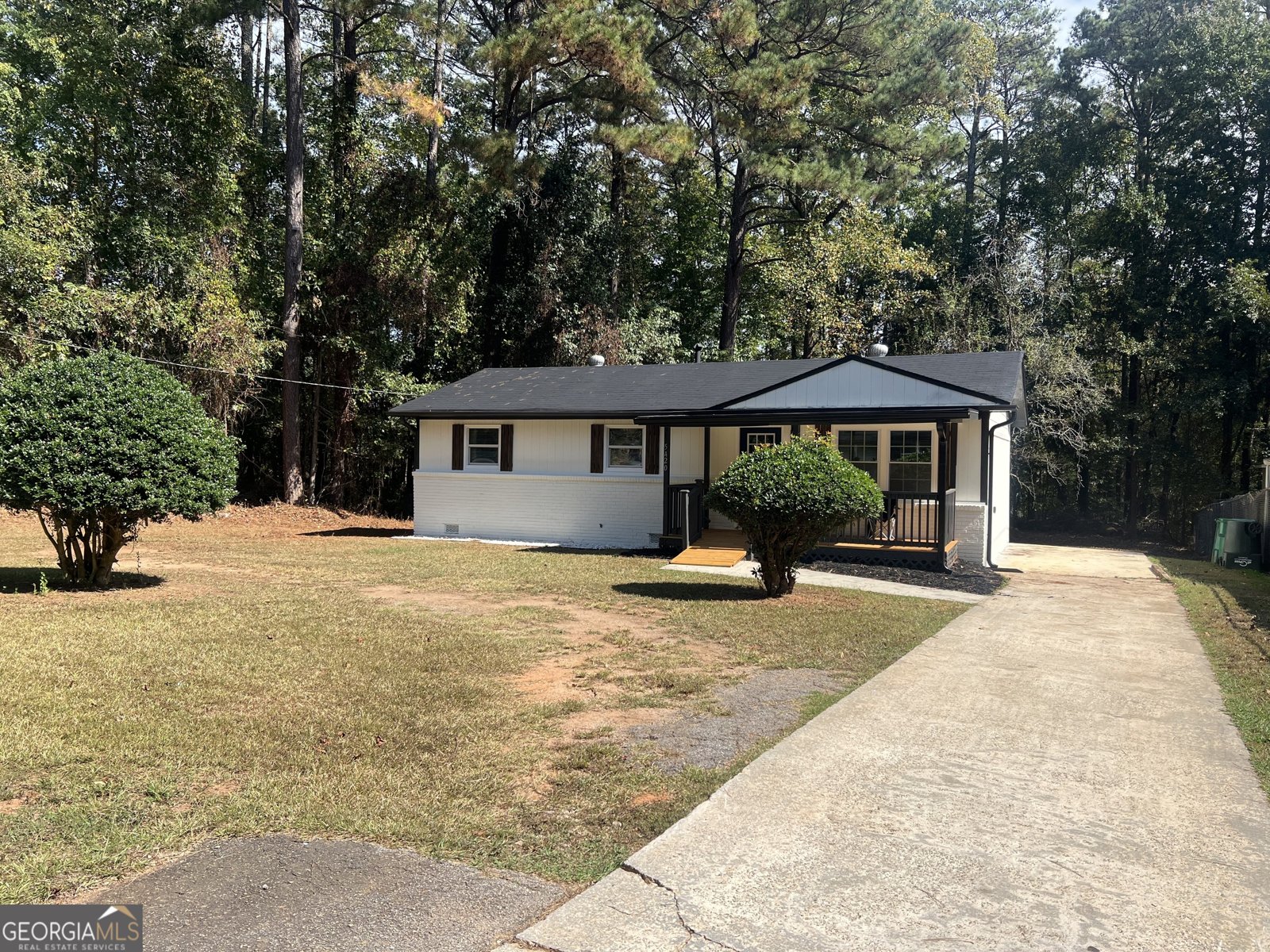 5420 Herndon Boulevard Morrow - 3