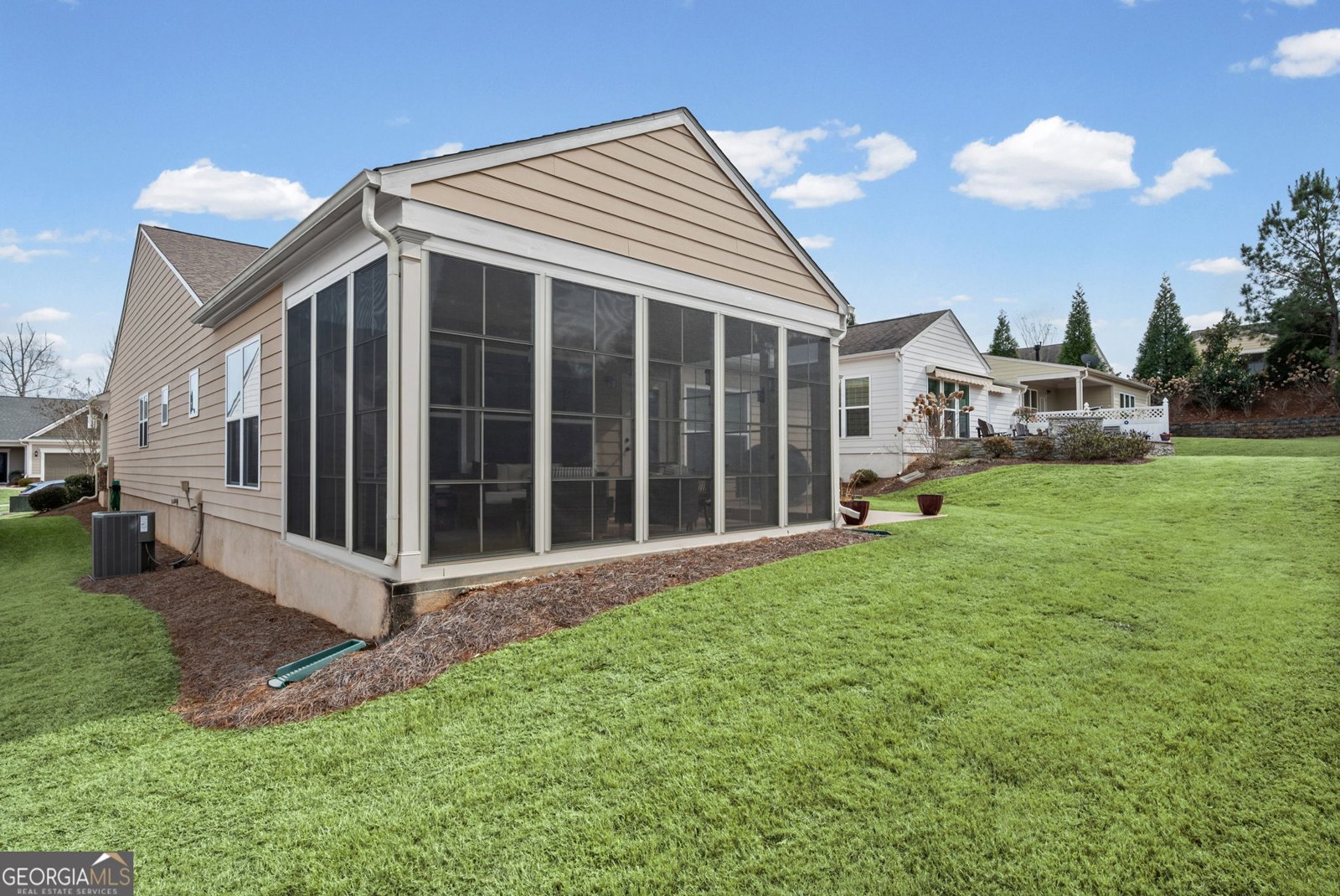 757 Firefly Court Griffin - Photo 36