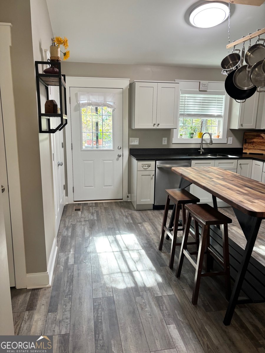 114 Roslyn Court Dalton - 11