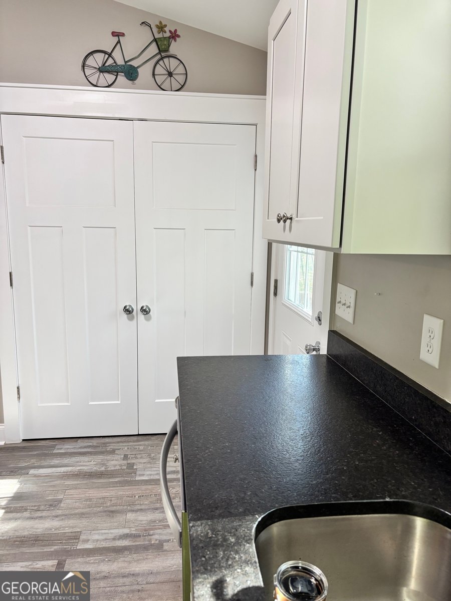 114 Roslyn Court Dalton - 12