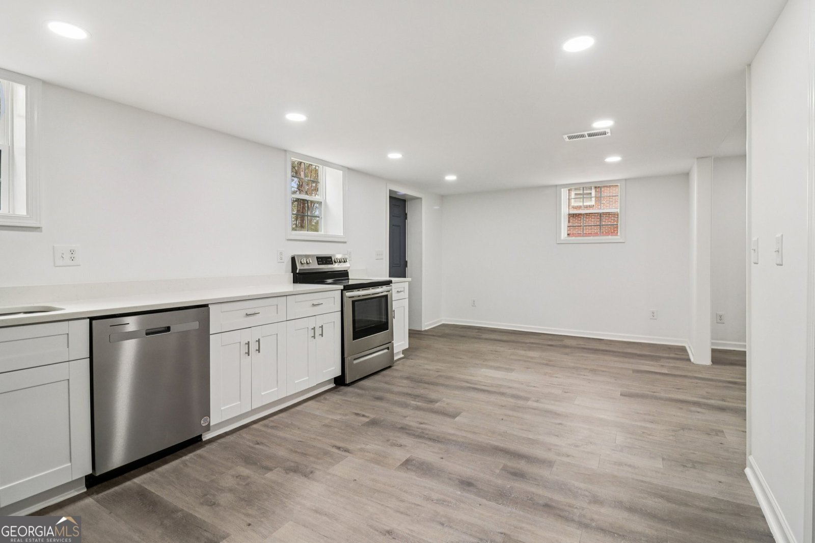 395 Colchester Drive Stone Mountain - 34