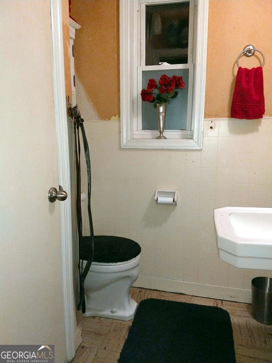 152 Main Street Gordon - 24