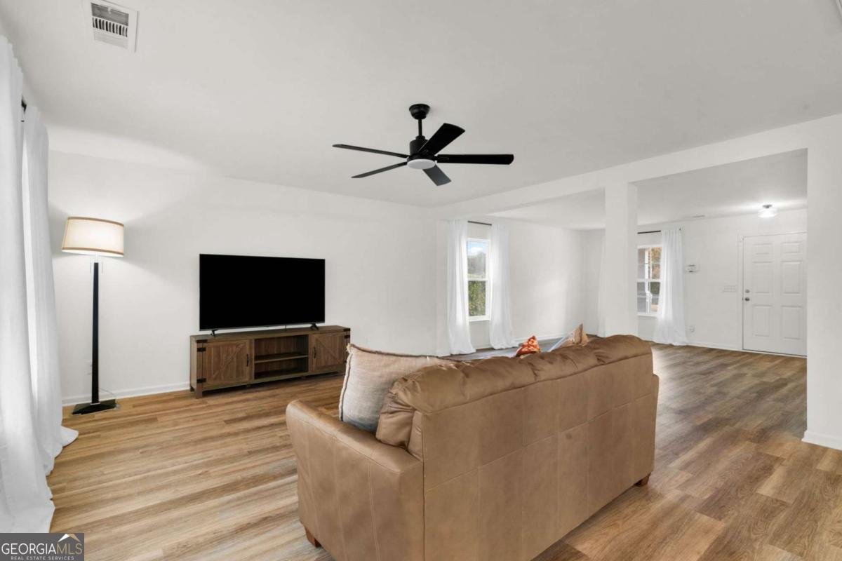 134 Cedar Bay Circle Dallas - 18