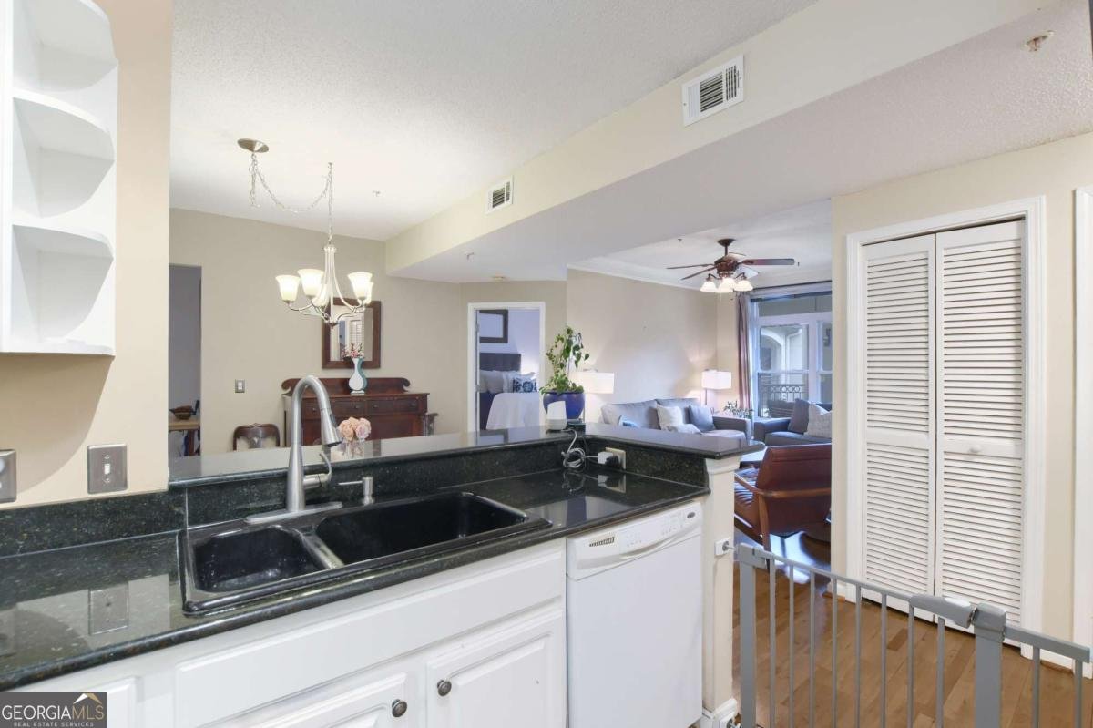 955 Juniper Street Atlanta - 10