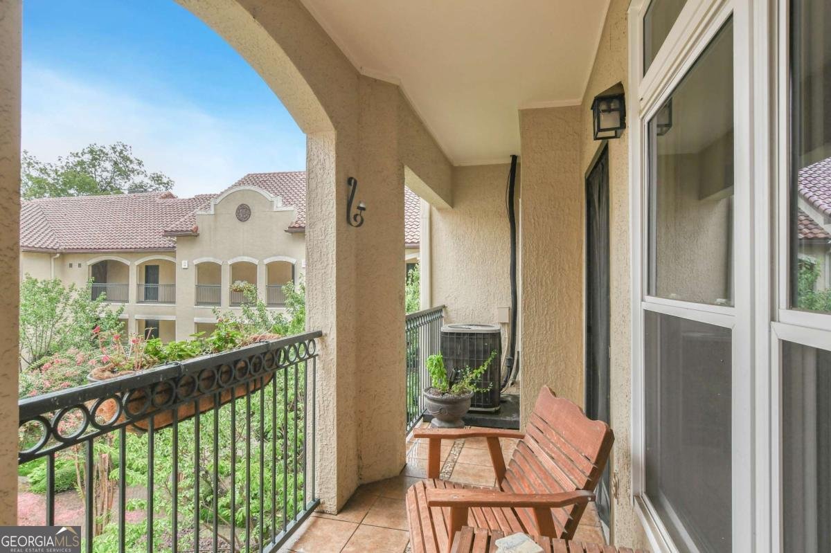 955 Juniper Street Atlanta - 18