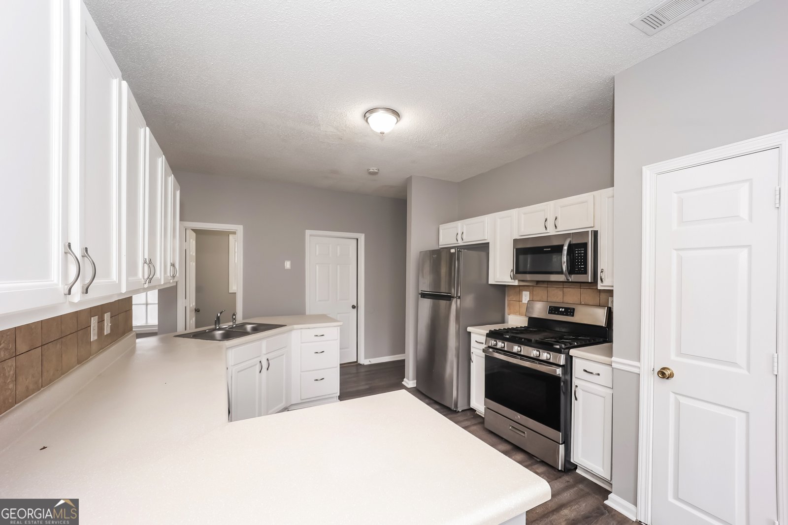 5967 Yellowood Court Atlanta - 8