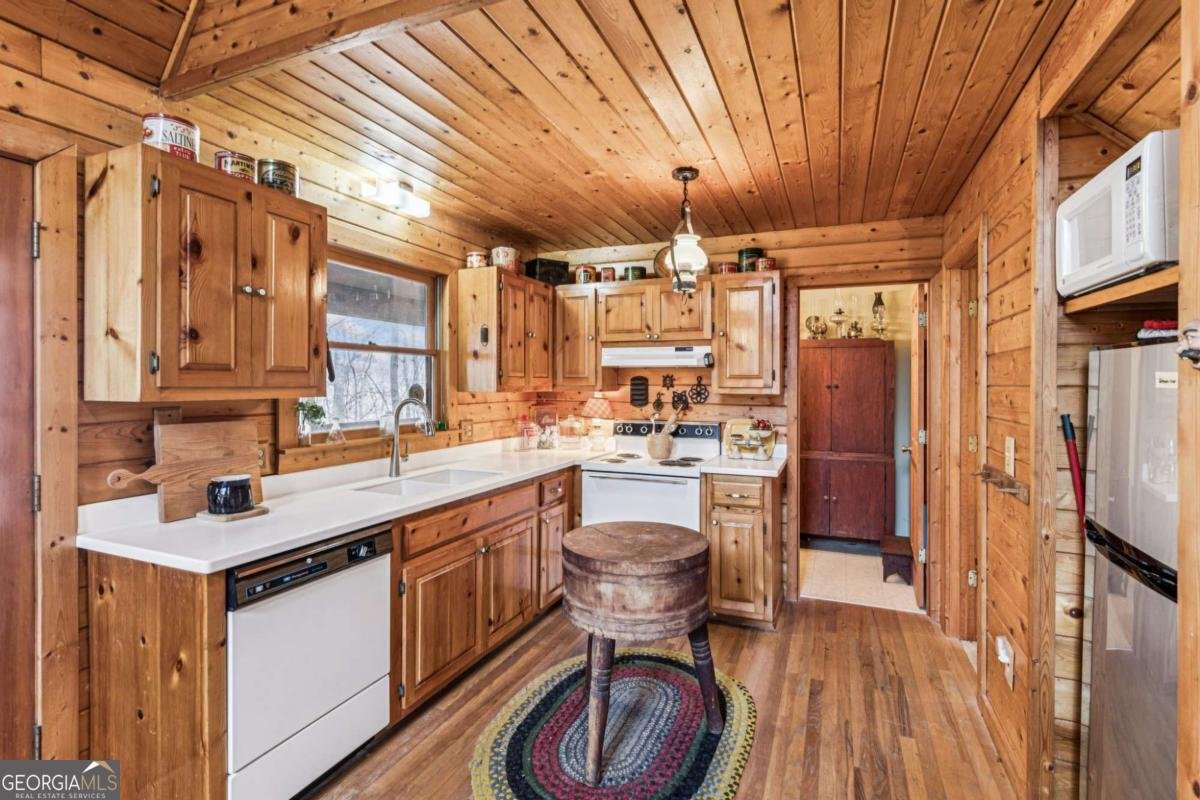 205 Laurel Branch Dawsonville - 11