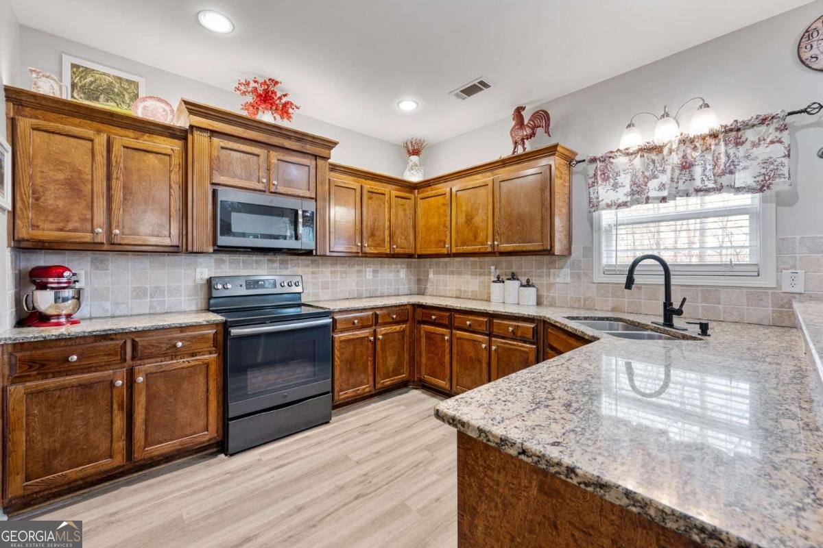 3677 Vine Springs Trace Bethlehem - 9