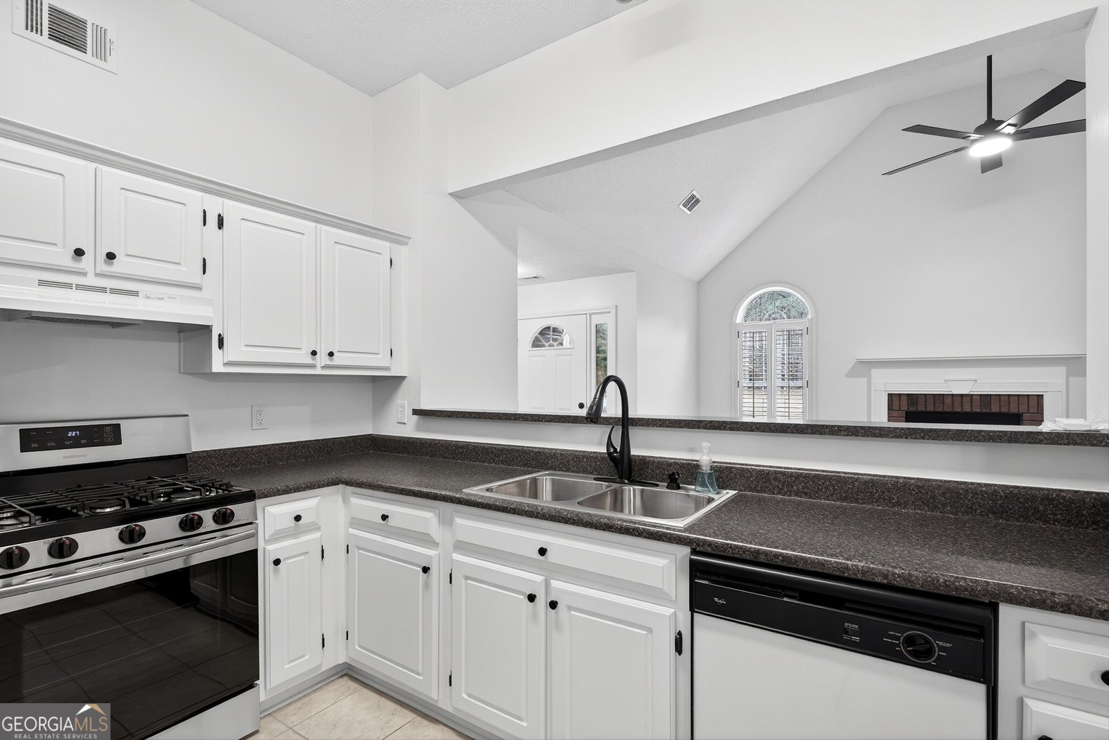 150 Riverside Drive Sharpsburg - 35