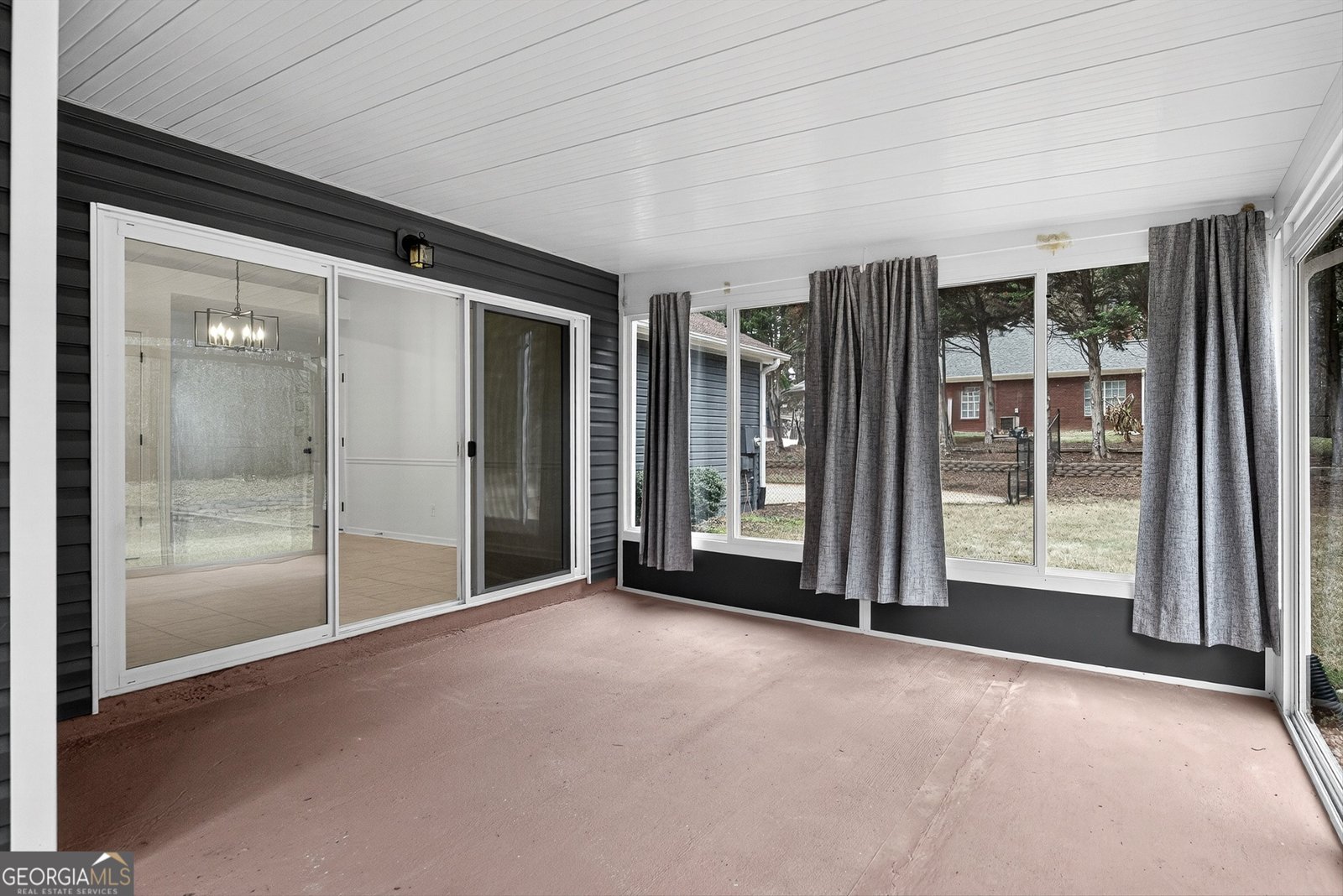 150 Riverside Drive Sharpsburg - 45