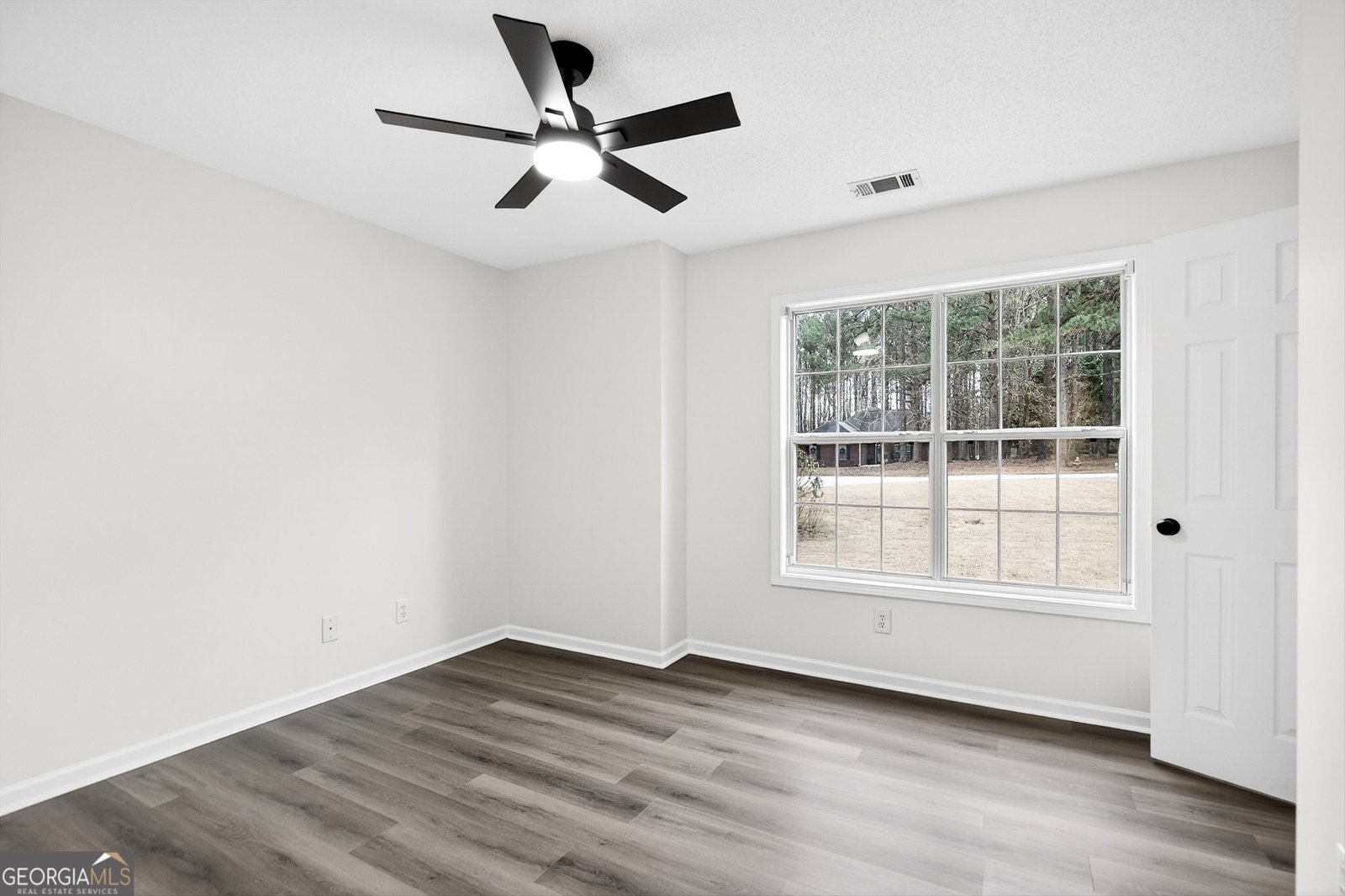 150 Riverside Drive Sharpsburg - 51