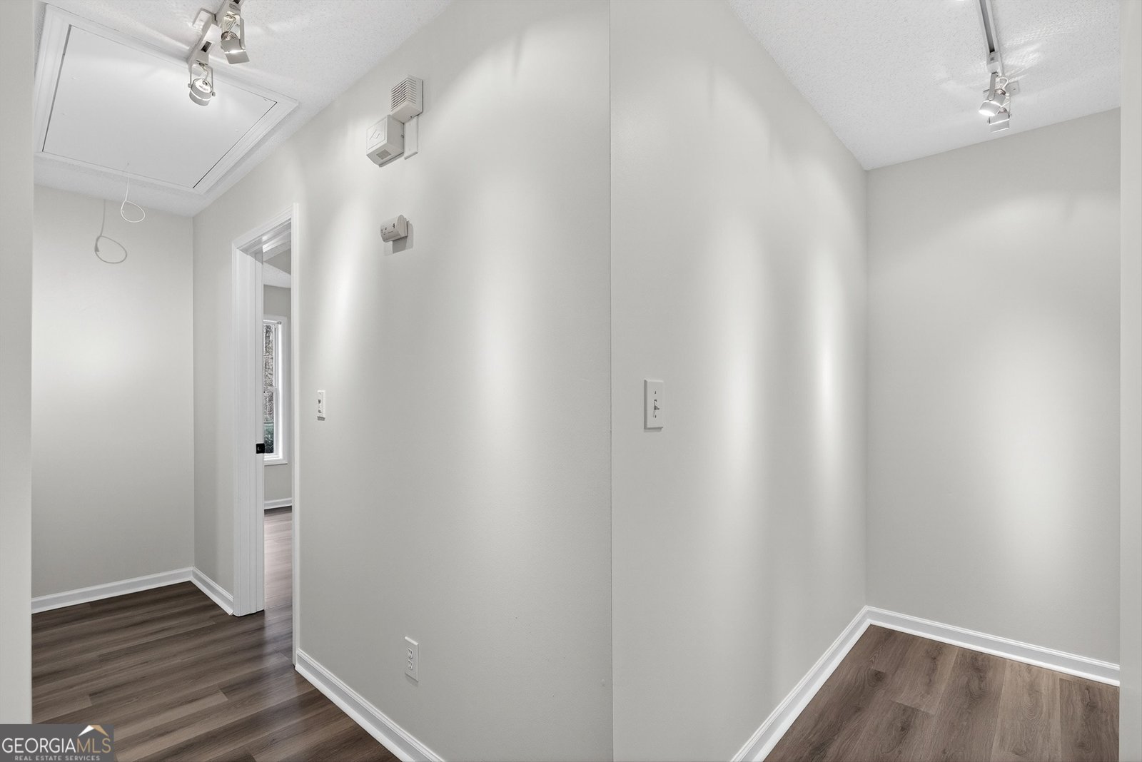 150 Riverside Drive Sharpsburg - 54