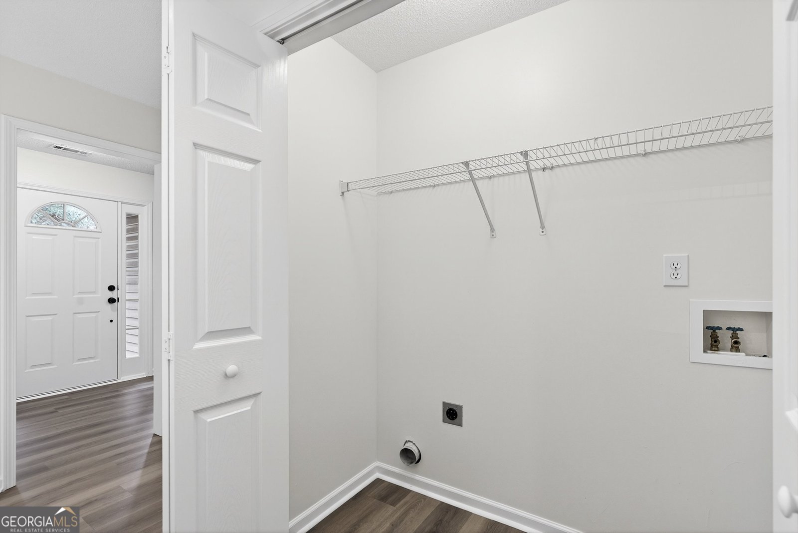 150 Riverside Drive Sharpsburg - 55