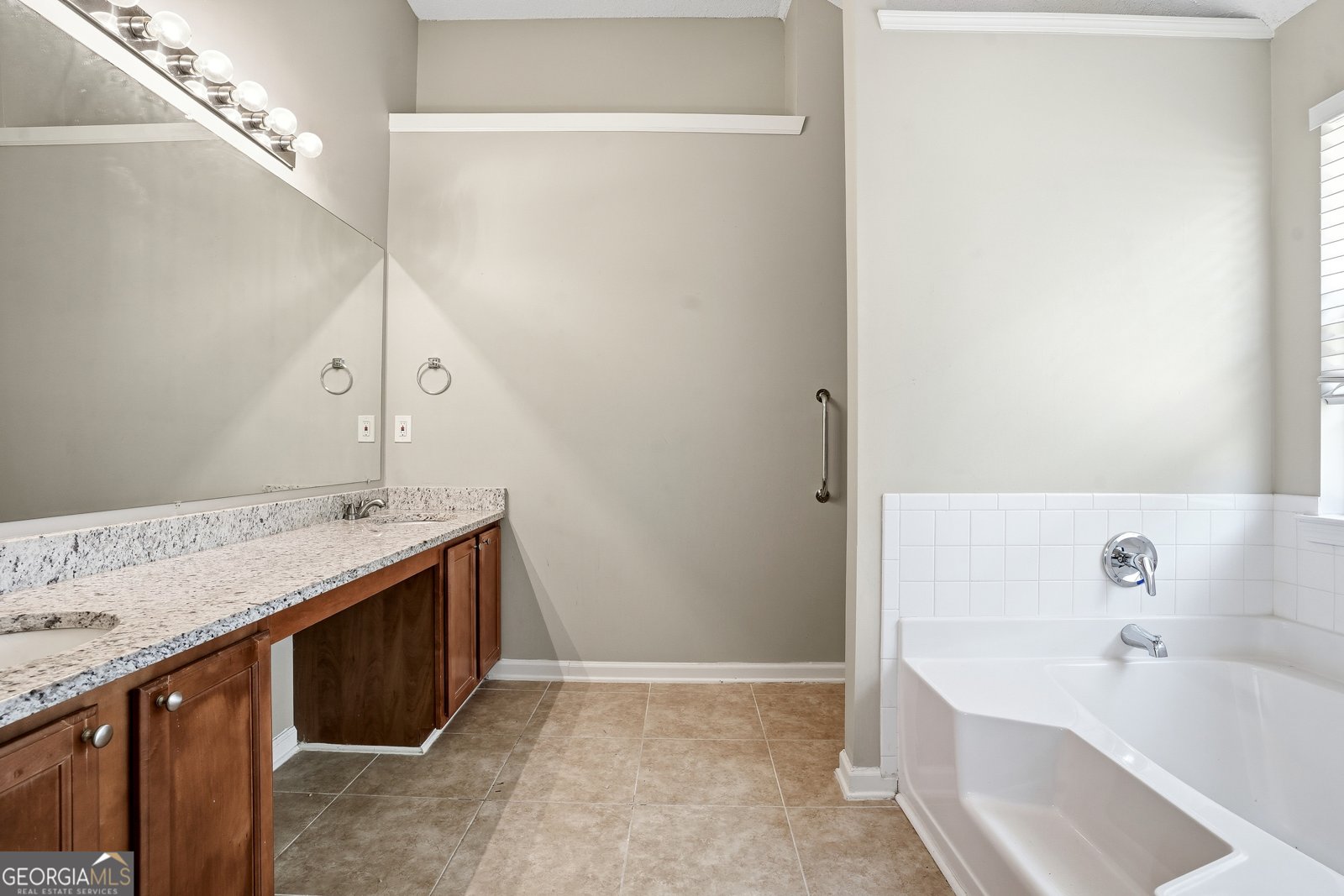 358 Ermines Way McDonough - 35