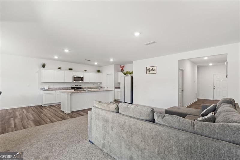 706 BENTWATER Way Hoschton - 6