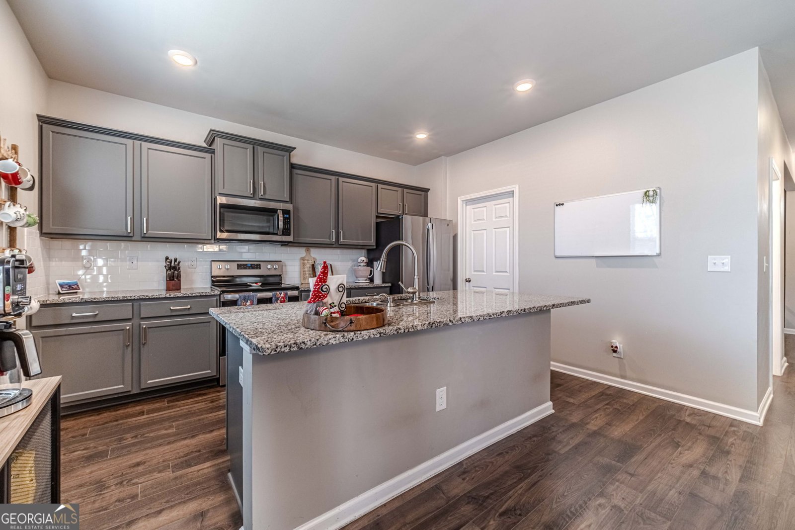 493 Park West Boulevard Athens - 18