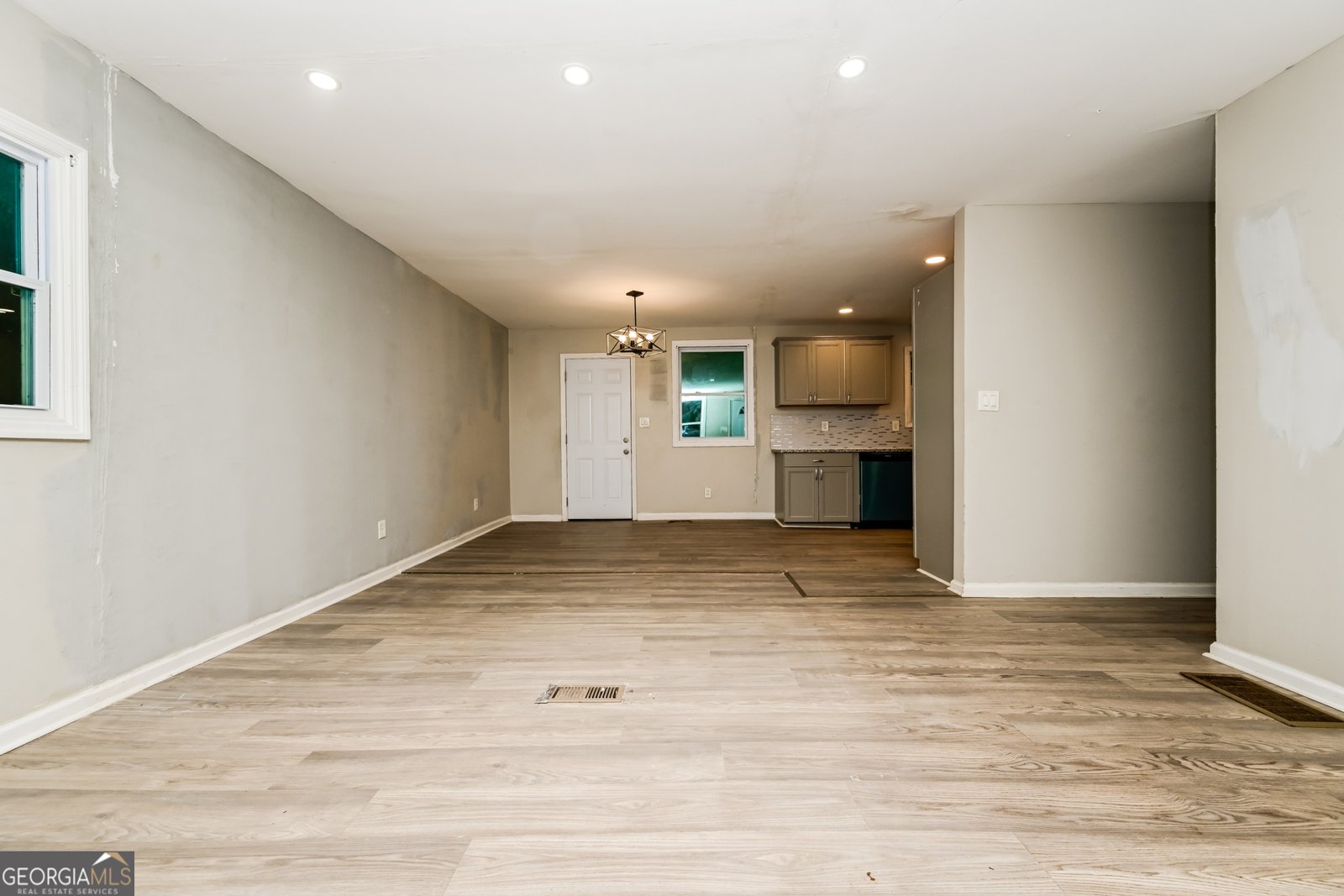 3382 Renault Road Atlanta - 2