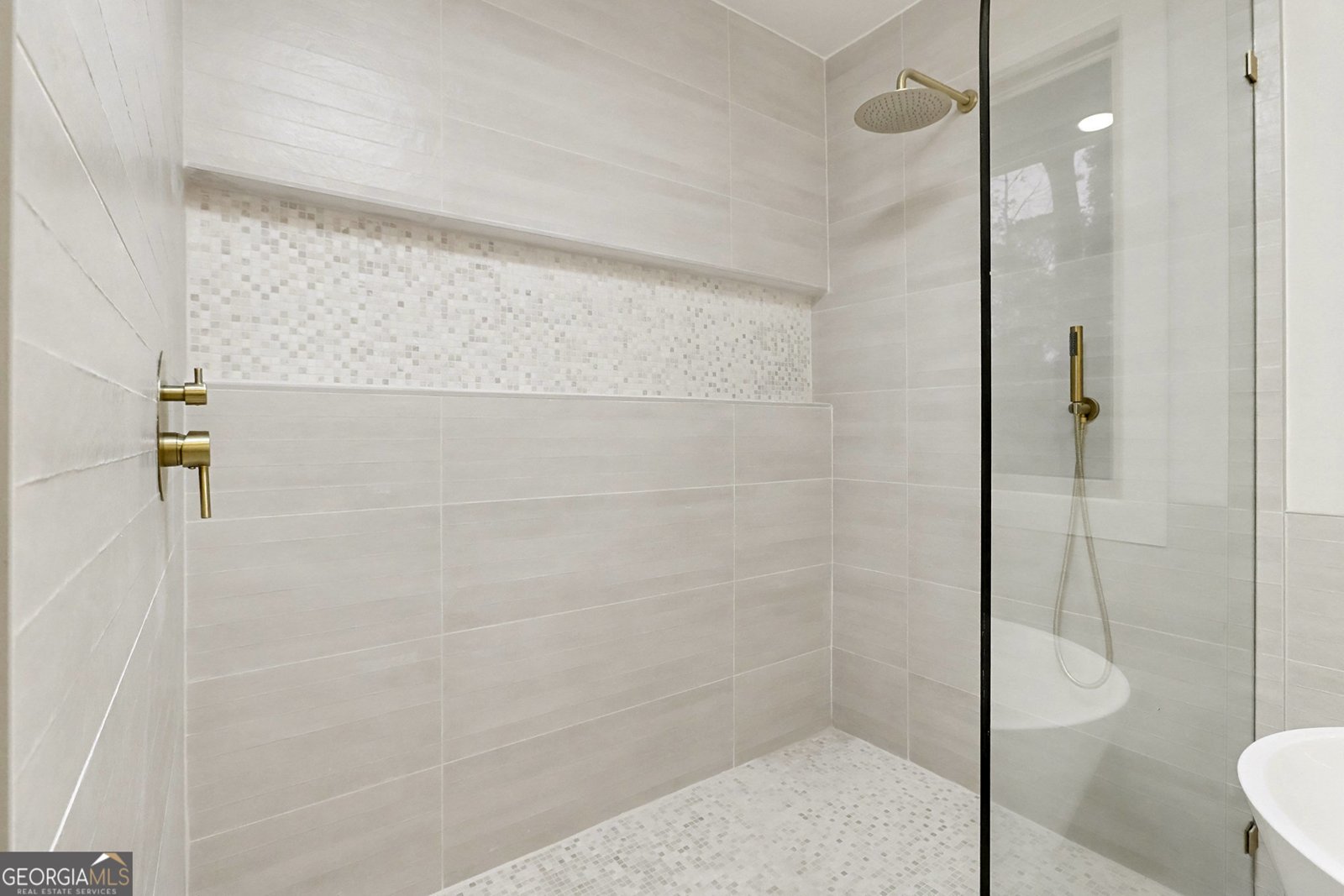 3841 Brooklawn Court Brookhaven - 44