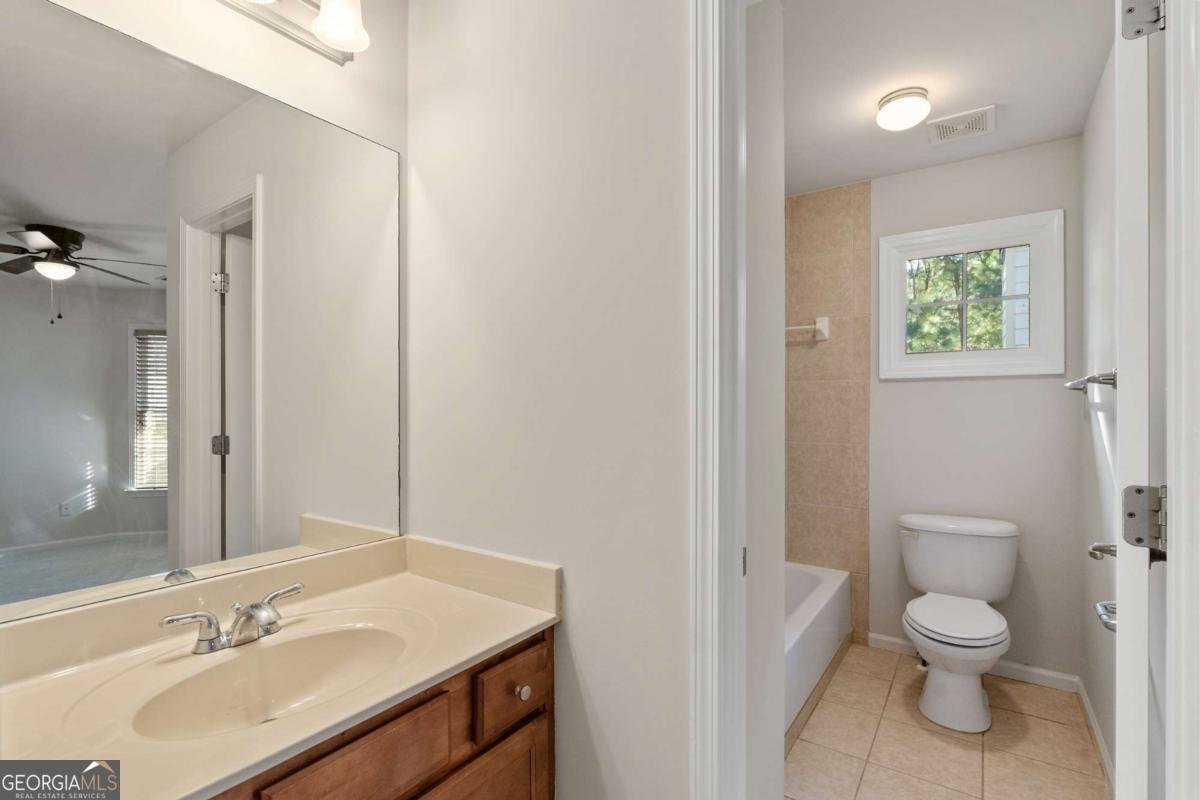 6427 Blue Water Drive Buford - 34