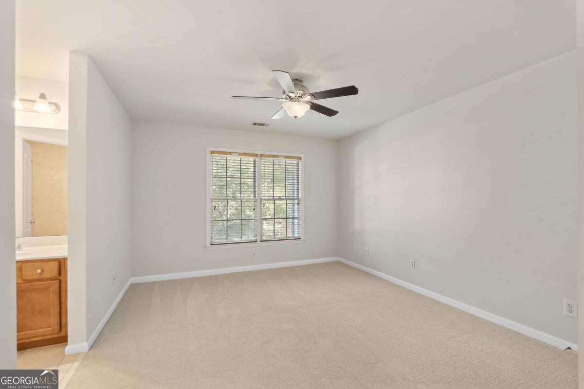 6427 Blue Water Drive Buford - 36