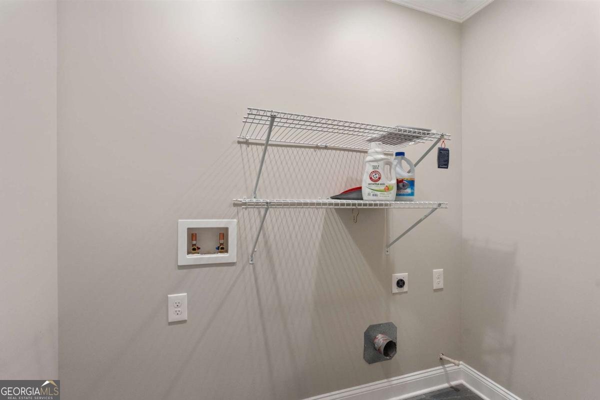 6427 Blue Water Drive Buford - 55