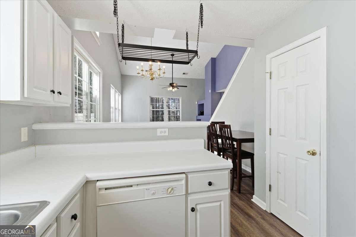 156 Oaks Place Woodstock - 16