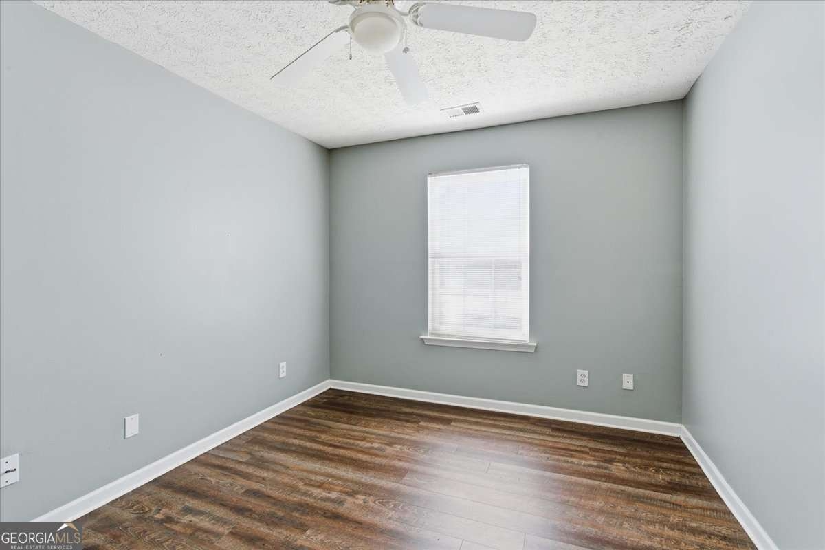 156 Oaks Place Woodstock - 18