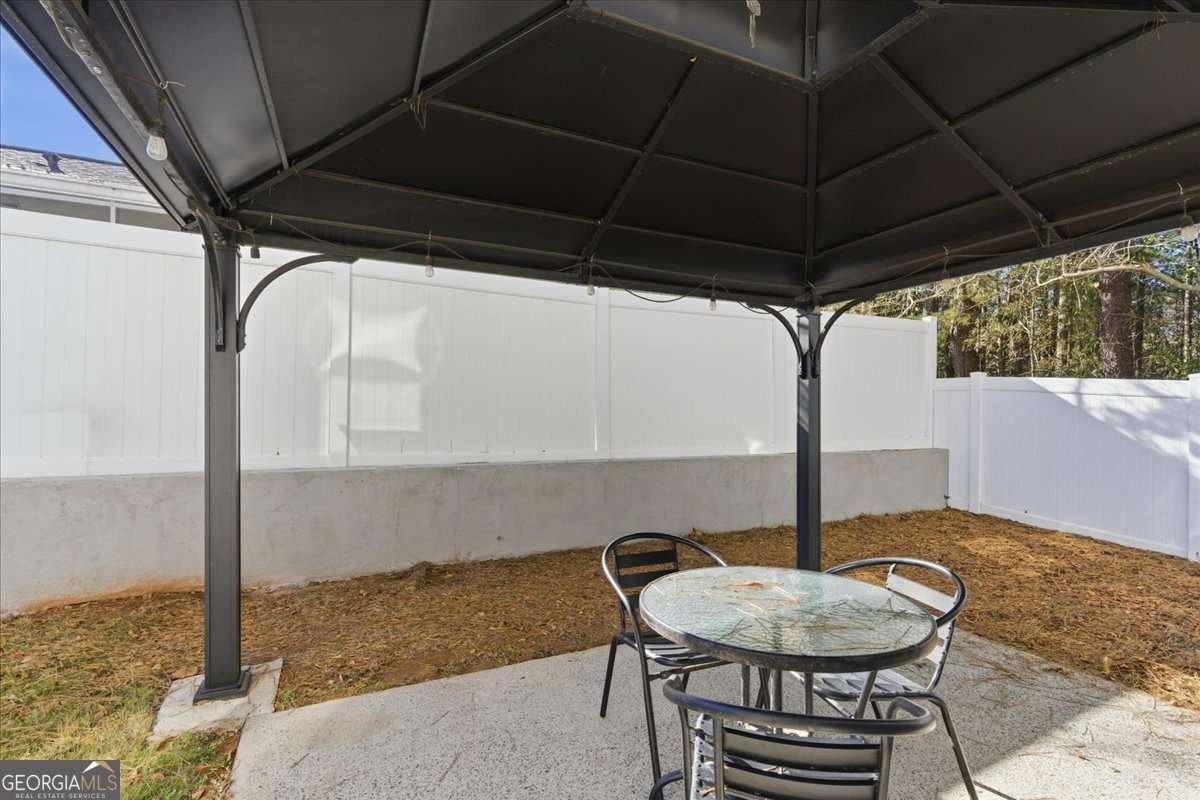 156 Oaks Place Woodstock - 30